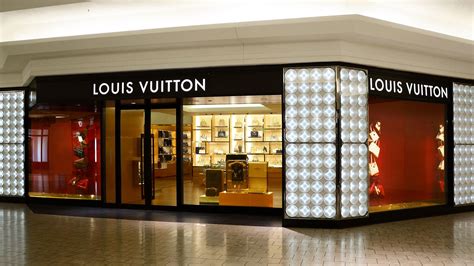 louis vuitton store nj|louis vuitton mall short hills.